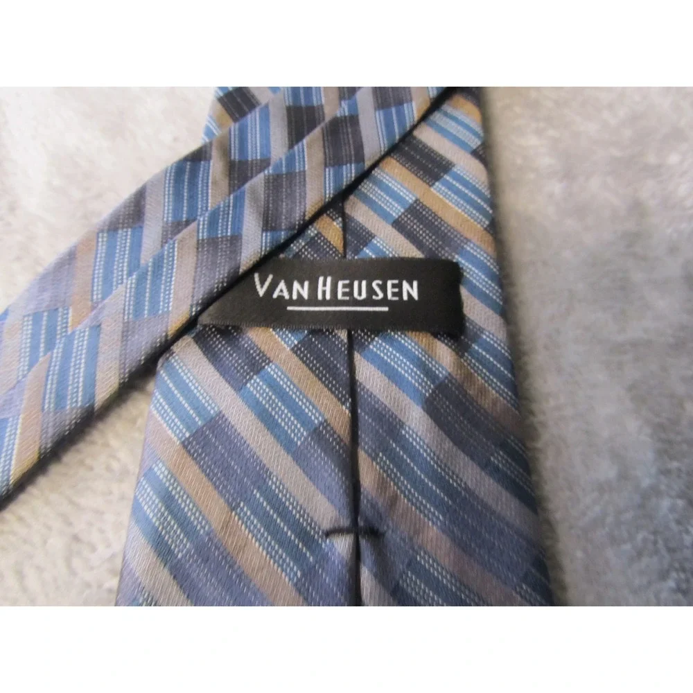 Van Heusen Mens Blue Grey Tan Diagonal Plaid‎ Stain Shield Necktie New